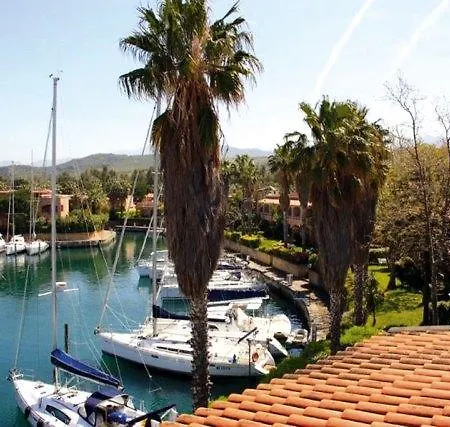 Portorosa Live Yachting Club Aparthotel *